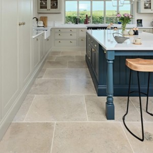CaPietra Charterhouse Limestone Floor Tile (Tumbled Finish) 600 x Random x 20mm [8666]
