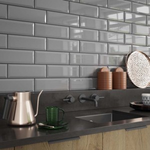 Verona Metro Ceramic Wall Tile 300 x 100mm Light Grey Gloss [P11542]